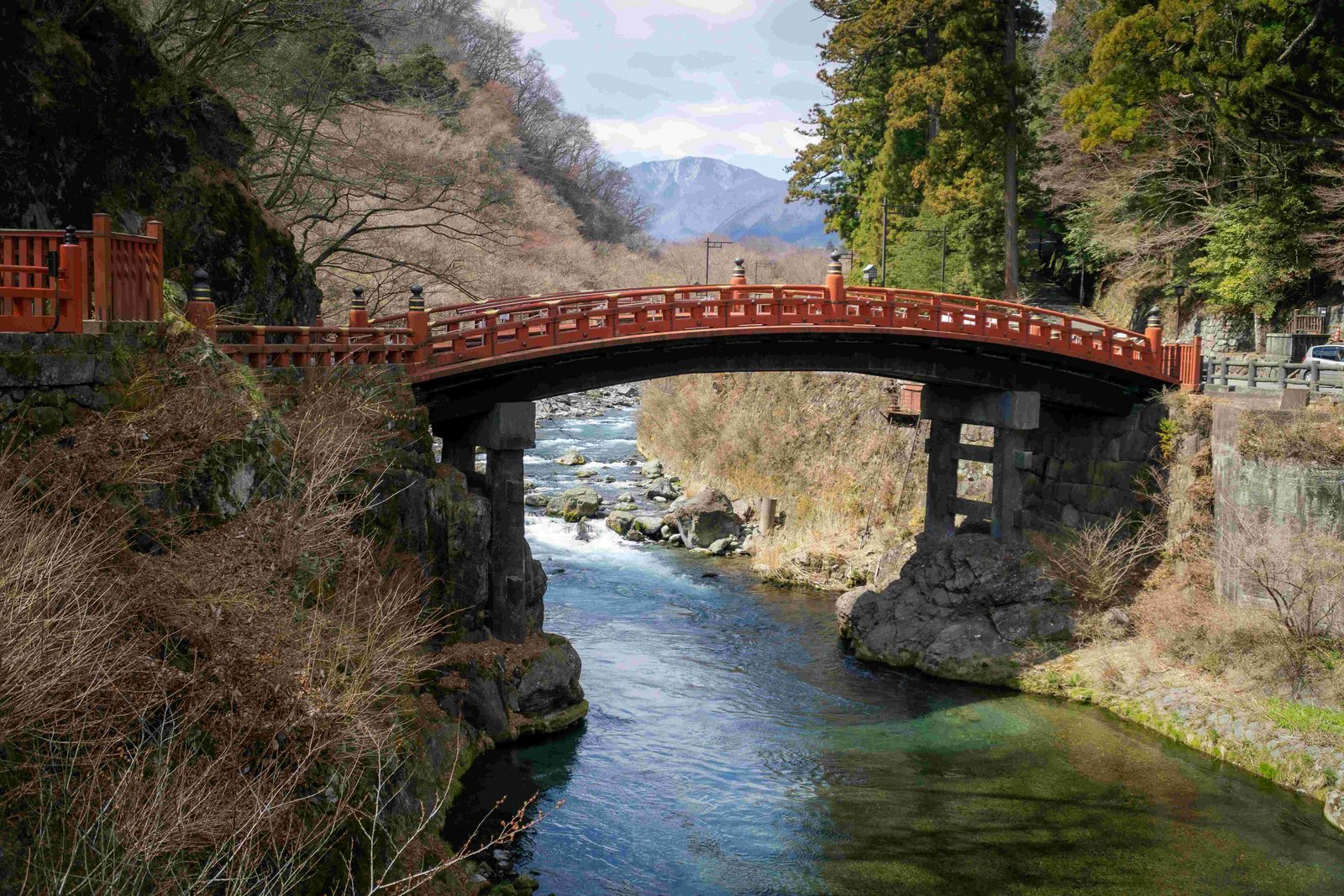Lake Ashi in Hakone with views of Mount Fuji